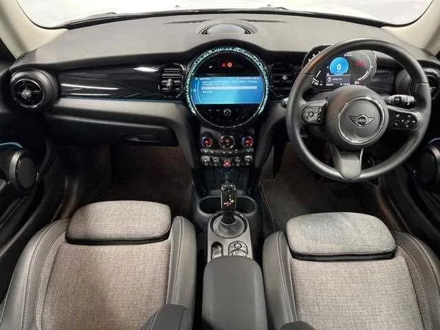 BMW MINI 2023 — миниатюра 2