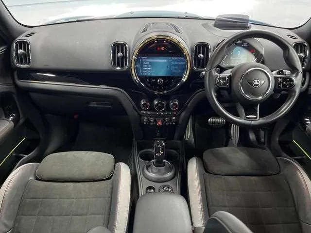 BMW MINI 2022 — миниатюра 2