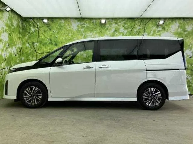 Nissan Serena 2023 — миниатюра 2