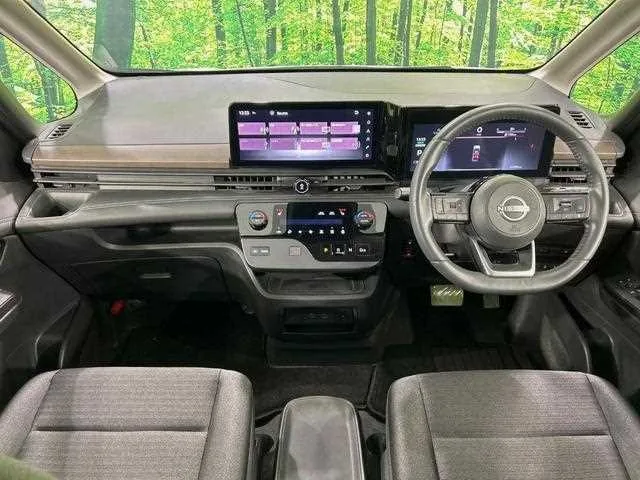 Nissan Serena 2023 — миниатюра 2