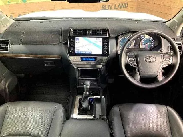 Toyota Land Cruiser Prado 2023 — миниатюра 2