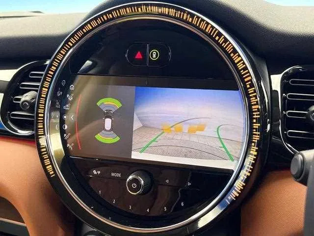 BMW MINI 2023 — миниатюра 3