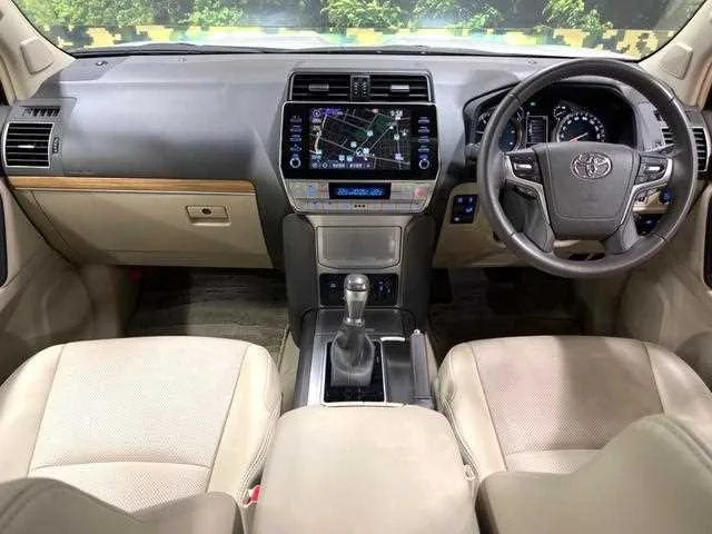 Toyota Land Cruiser Prado 2023 — миниатюра 2
