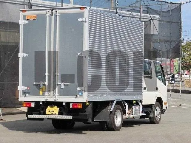 Hino Dutro 2022 — миниатюра 2
