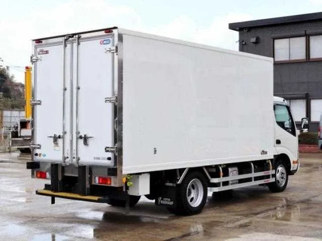 Hino Dutro 2024 — миниатюра 2