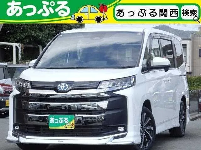 Toyota Noah 2022 — фото 1, купить с доставкой в Москву