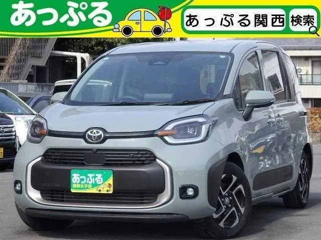 Toyota Sienta 2023 — фото 1, купить с доставкой в Москву