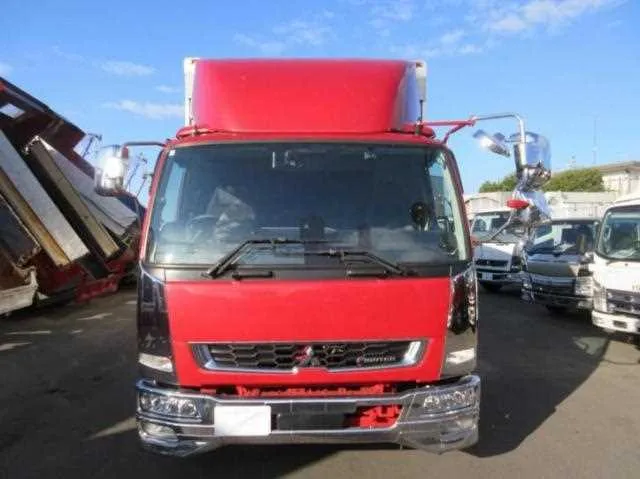 Mitsubishi Fuso Fighter 2025 — миниатюра 2
