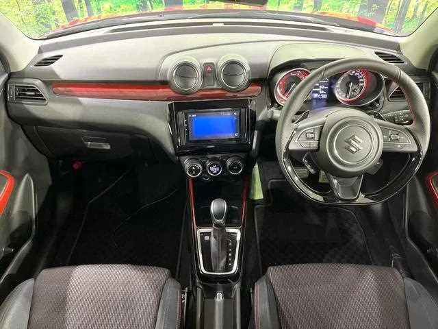 Suzuki Swift 2023 — миниатюра 2