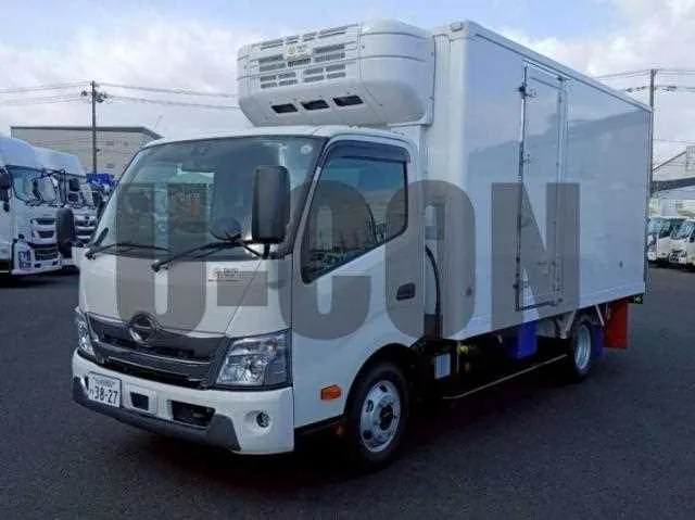 Hino Dutro 2024 — фото 1, купить с доставкой в Москву