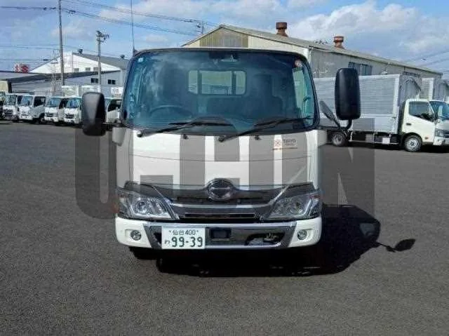 Hino Dutro 2023 — миниатюра 2