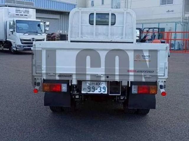 Hino Dutro 2023 — миниатюра 5