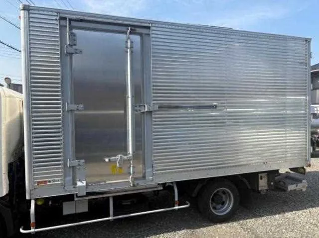 Hino Dutro 2024 — миниатюра 3