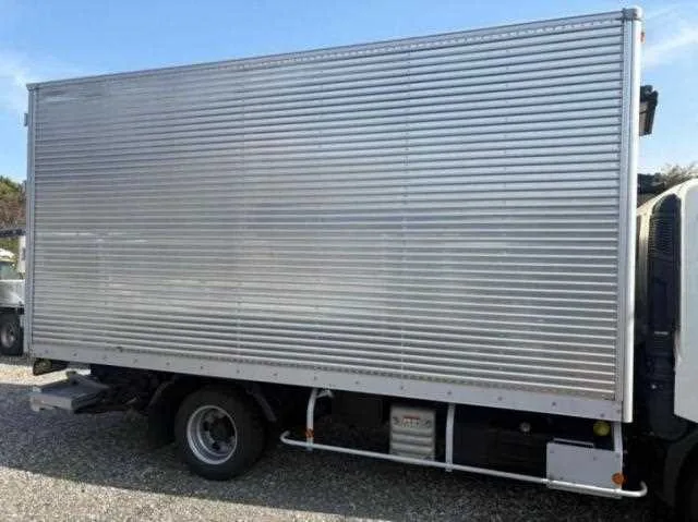 Hino Dutro 2024 — миниатюра 5
