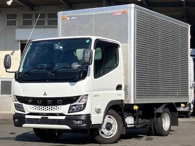 Mitsubishi Fuso Canter 2024 — фото 1, купить с доставкой в Москву