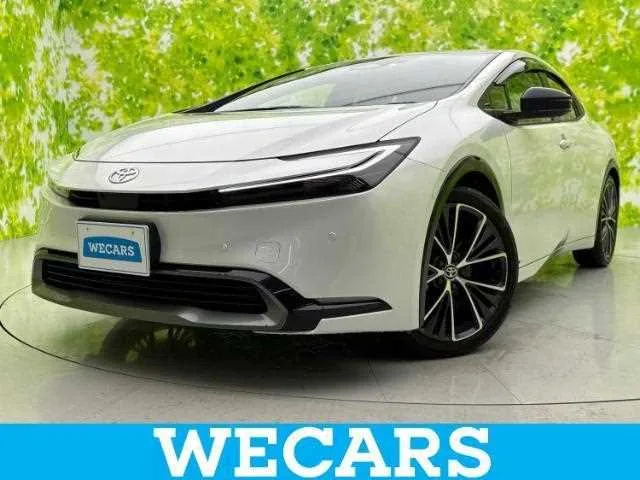 Toyota Prius 2023 — фото 1, купить с доставкой в Москву