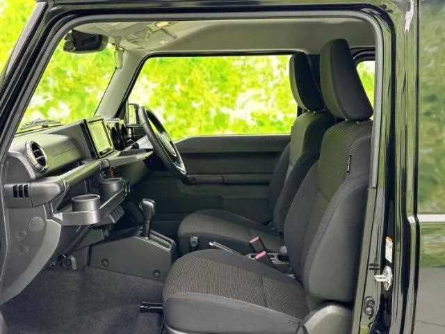 Suzuki Jimny 2023 — миниатюра 3
