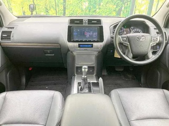 Toyota Land Cruiser Prado 2022 — миниатюра 2
