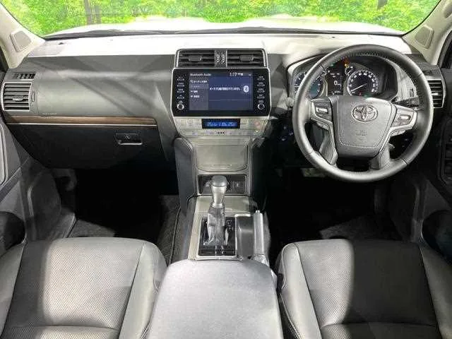 Toyota Land Cruiser Prado 2023 — миниатюра 2
