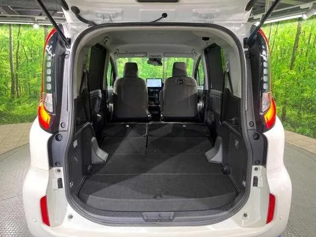 Toyota Sienta 2023 — миниатюра 4
