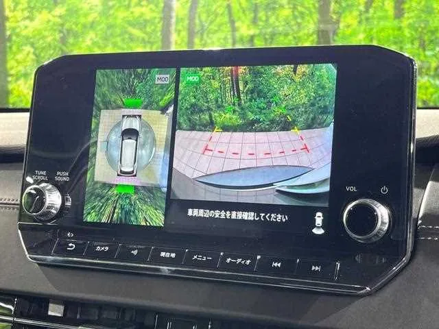 Mitsubishi Outlander 2023 — миниатюра 5