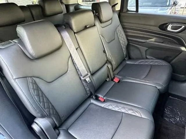 Jeep Commander 2025 — миниатюра 5