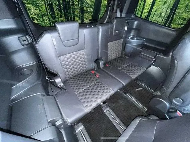 Toyota Voxy 2023 — миниатюра 4