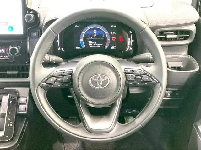 Toyota Sienta 2025 — миниатюра 4