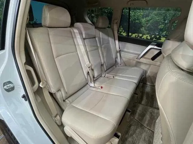 Toyota Land Cruiser Prado 2023 — миниатюра 4
