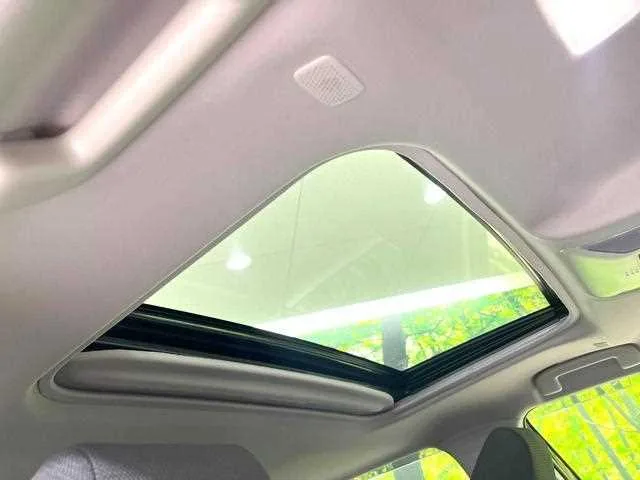 Toyota RAV4 2023 — миниатюра 5