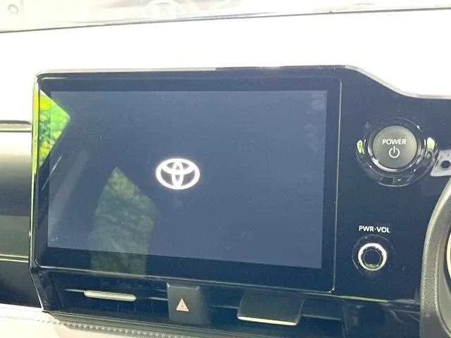 Toyota Voxy 2023 — миниатюра 3