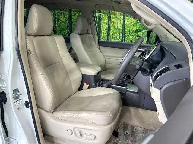 Toyota Land Cruiser Prado 2023 — миниатюра 5