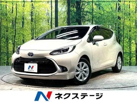 Toyota AQUA 2022 buy in Moscow