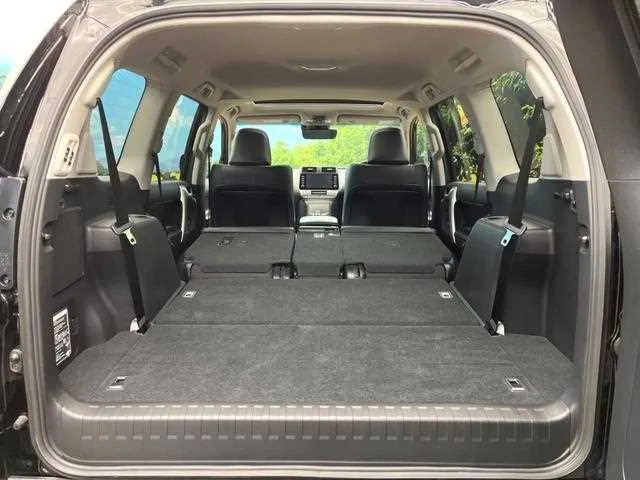 Toyota Land Cruiser Prado 2023 — миниатюра 4