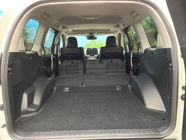 Toyota Land Cruiser Prado 2023 — миниатюра 4