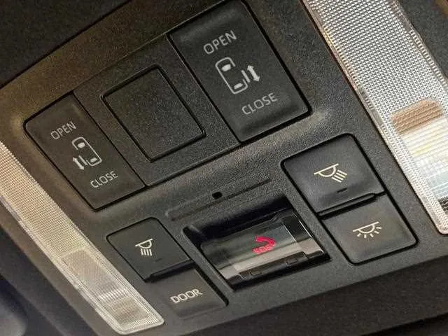 Toyota Noah 2023 — миниатюра 3