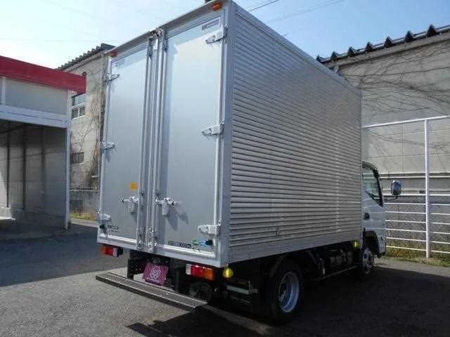 Mitsubishi Fuso Canter 2023 — миниатюра 3