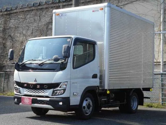 Mitsubishi Fuso Canter 2023 — фото 1, купить с доставкой в Москву