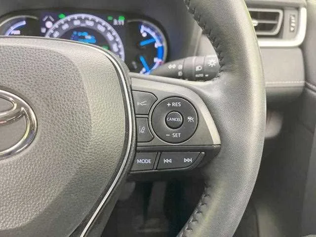 Toyota RAV4 2022 — миниатюра 3
