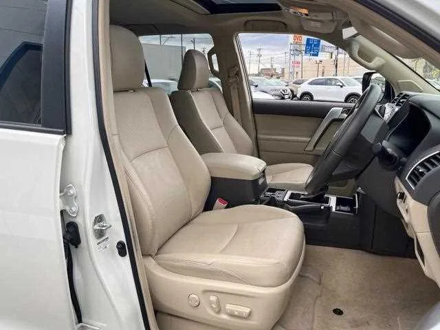 Toyota Land Cruiser Prado 2022 — миниатюра 5
