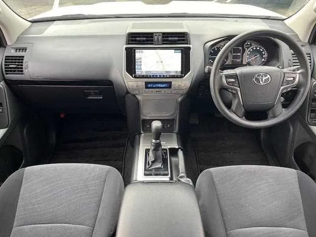 Toyota Land Cruiser Prado 2023 — миниатюра 2