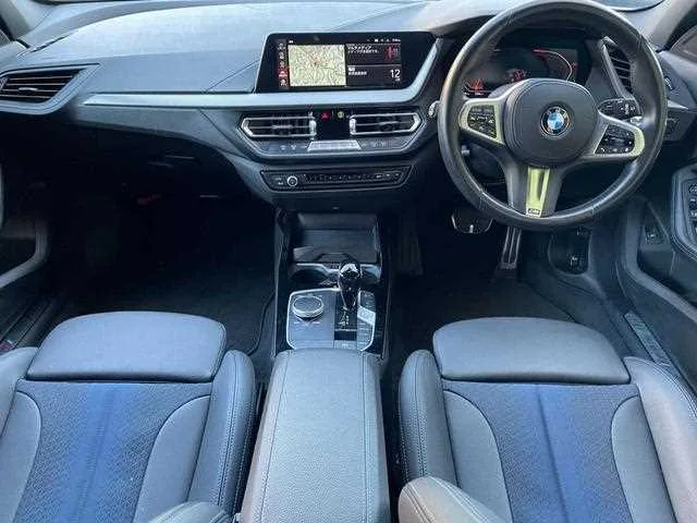 BMW 1 Series 2023 — миниатюра 2