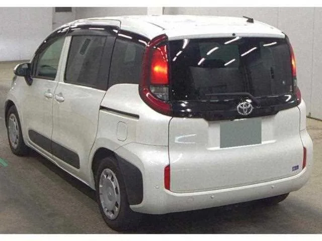 Toyota Sienta 2023 — миниатюра 5