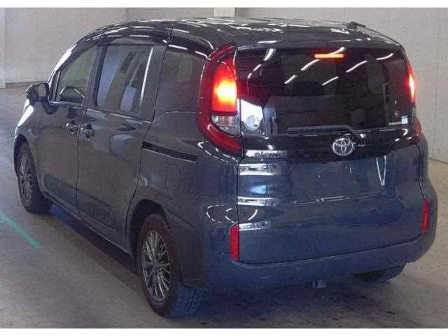 Toyota Sienta 2022 — миниатюра 5