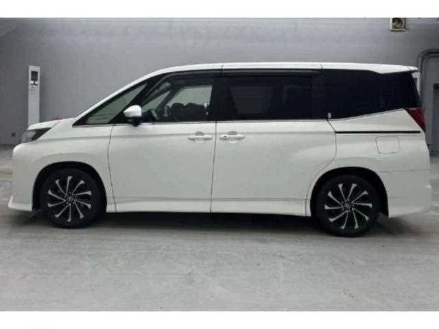 Toyota Noah 2023 — миниатюра 5