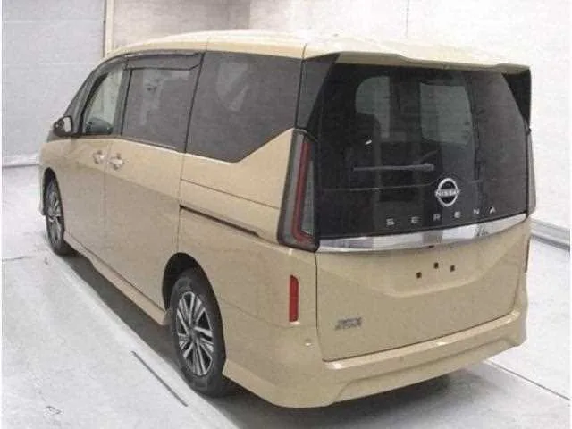 Nissan Serena 2024 — миниатюра 2