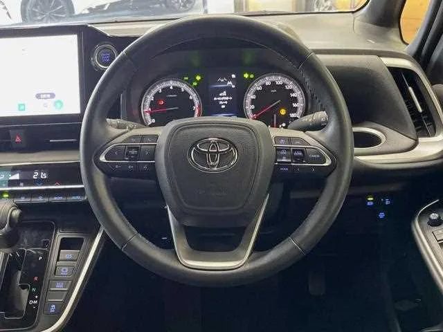 Toyota Noah 2022 — миниатюра 5