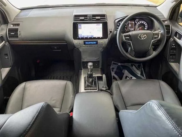 Toyota Land Cruiser Prado 2023 — миниатюра 2