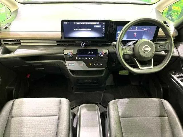 Nissan Serena 2023 — миниатюра 2