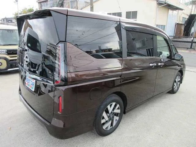 Nissan Serena 2.0 XV 2024 — миниатюра 3